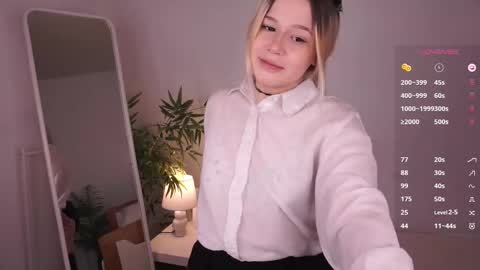 Eva online show from 12/17/25, 01:06