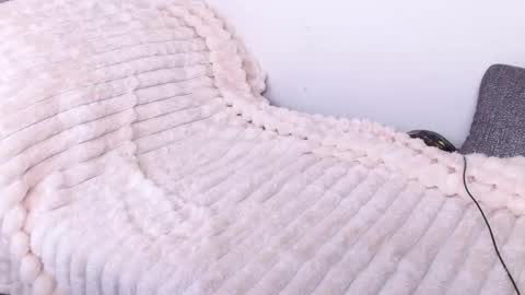 Snapshot of love_bella_ chatting on 03/05/26, 12:06 love bella online show from 03/05/26, 12:06