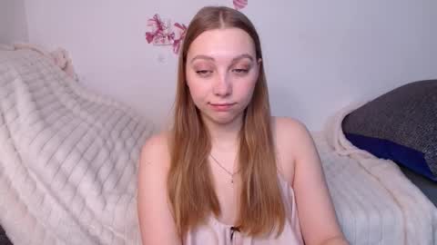 Snapshot of love_bella_ chatting on 03/23/26, 12:14 love bella online show from 03/23/26, 12:14