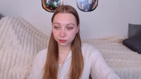 Snapshot of love_bella_ chatting on 04/13/26, 12:05 love bella online show from 04/13/26, 12:05