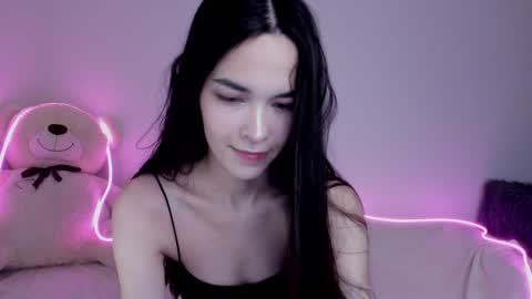 Snapshot of love_coin chatting on 02/06/25, 03:31 Love is name - I want to be your hobby General of hearts troops online show from 02/06/25, 03:31