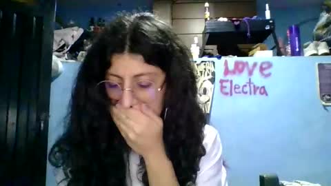 Snapshot of love_electra chatting on 03/25/26, 02:17 love_electra online show from 03/25/26, 02:17