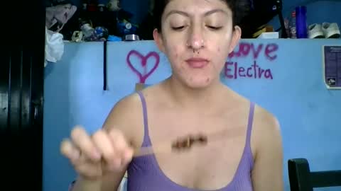 Snapshot of love_electra chatting on 03/28/26, 02:16 love_electra online show from 03/28/26, 02:16