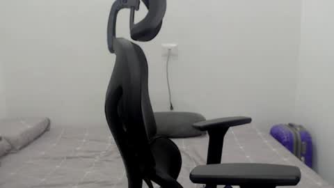 Snapshot of love_gatubela chatting on 03/12/26, 08:48 Nina online show from 03/12/26, 08:48