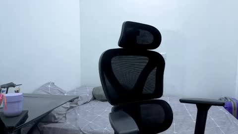 Snapshot of love_gatubela chatting on 03/27/26, 08:08 Nina online show from 03/27/26, 08:08