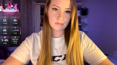 Megan online show from 09/25/25, 04:21