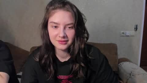 Snapshot of love_lina_muuur chatting on 02/16/26, 03:30 LINA online show from 02/16/26, 03:30