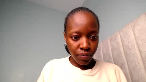 Snapshot of love_miah chatting on 09/10/25, 11:21 Miah online show from 09/10/25, 11:21