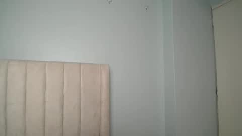 Snapshot of love_miah chatting on 09/13/25, 10:26 Miah online show from 09/13/25, 10:26