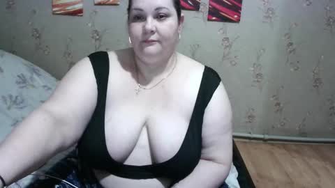 Snapshot of love_milanna chatting on 11/13/25, 12:42 Milana online show from 11/13/25, 12:42
