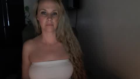 LoVe On  online show from 02/12/26, 10:38