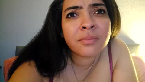 Snapshot of love_raquel_xo chatting on 03/20/26, 12:26 Raquel Love online show from 03/20/26, 12:26