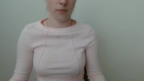 Snapshot of love_vivian chatting on 03/12/26, 12:44 Vivian online show from 03/12/26, 12:44