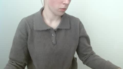 Snapshot of love_vivian chatting on 03/13/26, 01:18 Vivian online show from 03/13/26, 01:18