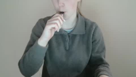 Snapshot of love_vivian chatting on 03/31/26, 12:16 Vivian online show from 03/31/26, 12:16