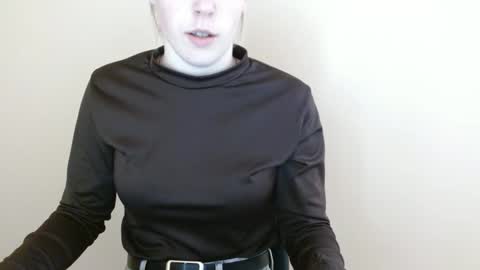 Snapshot of love_vivian chatting on 04/01/26, 11:00 Vivian online show from 04/01/26, 11:00