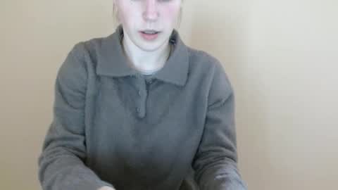 Snapshot of love_vivian chatting on 04/02/26, 12:14 Vivian online show from 04/02/26, 12:14