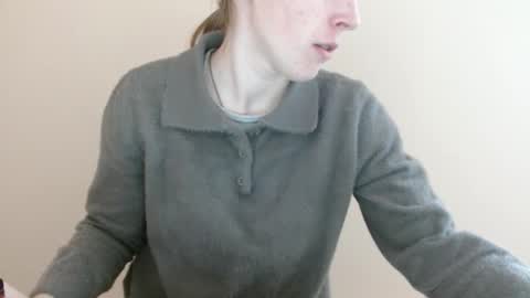 Snapshot of love_vivian chatting on 04/07/26, 11:10 Vivian online show from 04/07/26, 11:10