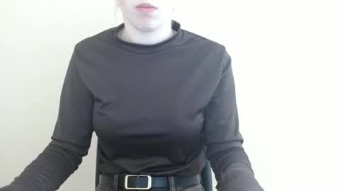 Snapshot of love_vivian chatting on 04/10/26, 06:07 Vivian online show from 04/10/26, 06:07