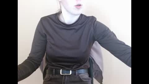 Snapshot of love_vivian chatting on 04/15/26, 11:06 Vivian online show from 04/15/26, 11:06