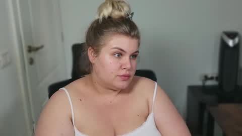 Ally online show from 09/26/25, 02:10