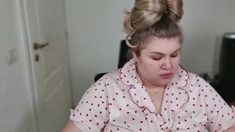 Ally online show from 12/15/25, 07:45