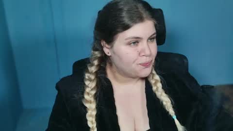 Snapshot of love_wiggy18 chatting on 04/19/26, 04:39 Ally online show from 04/19/26, 04:39
