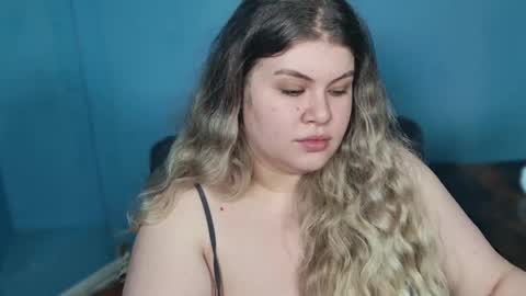 Snapshot of love_wiggy18 chatting on 06/04/26, 04:51 Ally online show from 06/04/26, 04:51