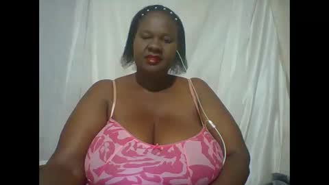 Lynn online show from 11/10/25, 12:53