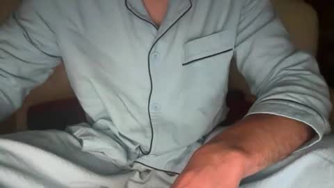 Snapshot of lovecoquin chatting on 11/21/25, 09:24 lovecoquin online show from 11/21/25, 09:24