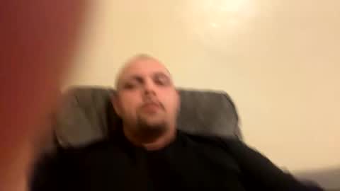 lovecurve_ online show from 11/28/25, 02:42