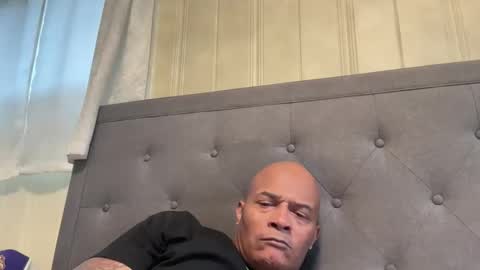 Snapshot of loved19 chatting on 10/31/25, 06:53 loved19 online show from 10/31/25, 06:53