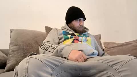 Snapshot of loveepussy59 chatting on 12/19/24, 03:08 Free spirit online show from 12/19/24, 03:08