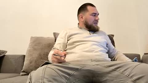 Snapshot of loveepussy59 chatting on 02/06/25, 08:07 Free spirit online show from 02/06/25, 08:07