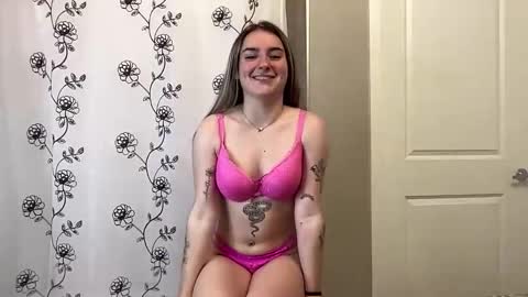 Olivia Rose online show from 02/15/26, 03:03