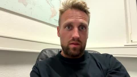 Snapshot of lovefuesse chatting on 09/08/25, 02:49 lovefuesse online show from 09/08/25, 02:49