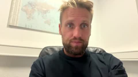 Snapshot of lovefuesse chatting on 09/15/25, 08:03 lovefuesse online show from 09/15/25, 08:03