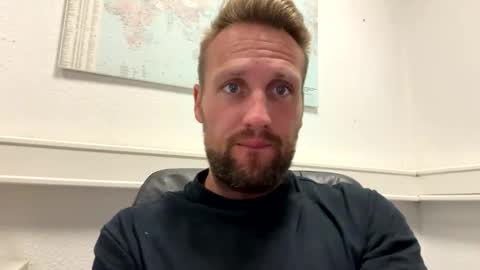 Snapshot of lovefuesse chatting on 09/17/25, 07:43 lovefuesse online show from 09/17/25, 07:43