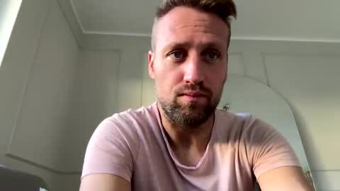 Snapshot of lovefuesse chatting on 11/03/25, 08:37 lovefuesse online show from 11/03/25, 08:37