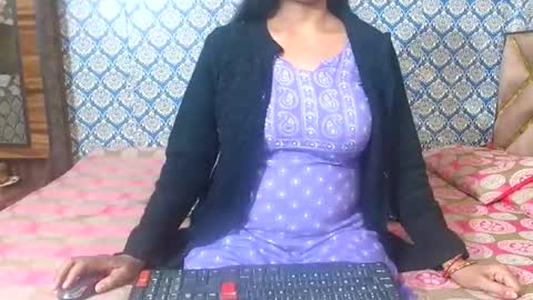 Divya online show from 11/23/25, 02:28
