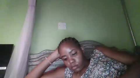 lovegal335 online show from 12/15/25, 05:01