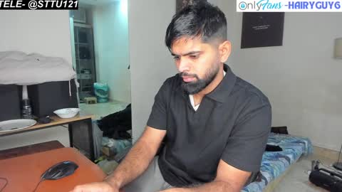 Snapshot of lovehairyindian chatting on 12/17/24, 04:00 Indian hairy online show from 12/17/24, 04:00