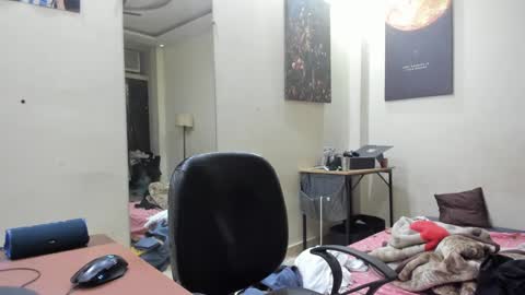 Snapshot of lovehairyindian chatting on 02/11/25, 04:01 Indian hairy online show from 02/11/25, 04:01