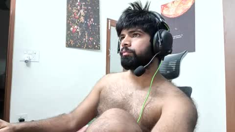 Snapshot of lovehairyindian chatting on 09/21/25, 10:11 Indian hairy online show from 09/21/25, 10:11