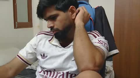 Snapshot of lovehairyindian chatting on 11/21/25, 10:03 Indian hairy online show from 11/21/25, 10:03