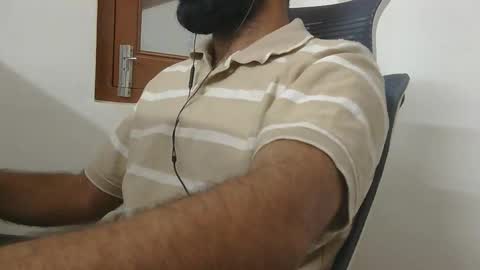 Snapshot of lovehairyindian chatting on 03/07/26, 03:03 Indian hairy online show from 03/07/26, 03:03