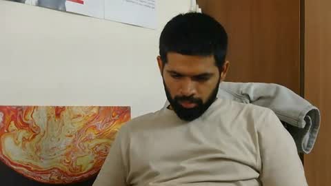 Snapshot of lovehairyindian chatting on 08/06/26, 04:42 Indian hairy online show from 08/06/26, 04:42