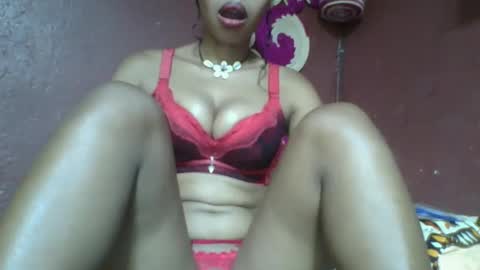 Snapshot of loveinlife750427 chatting on 02/01/25, 05:28 loveinlife750427 online show from 02/01/25, 05:28