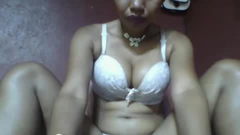 Snapshot of loveinlife750427 chatting on 03/05/25, 05:18 loveinlife750427 online show from 03/05/25, 05:18