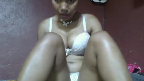 Snapshot of loveinlife750427 chatting on 03/05/25, 11:49 loveinlife750427 online show from 03/05/25, 11:49